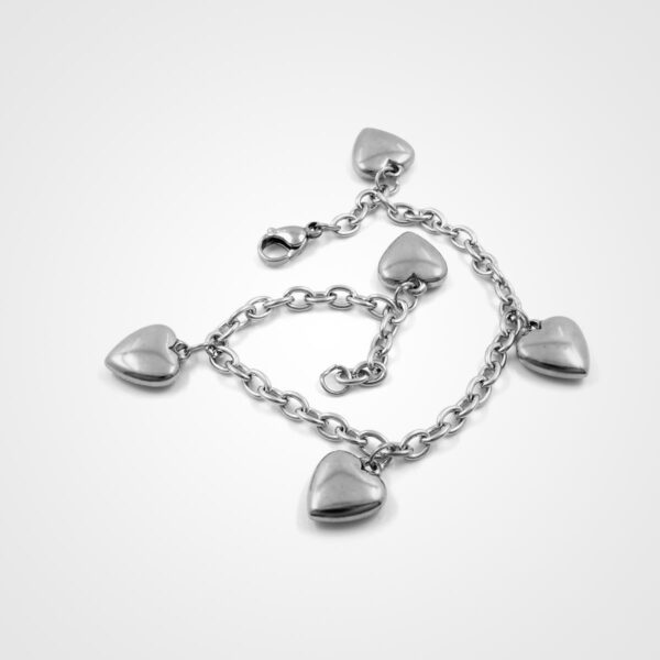 Pulsera de corazones